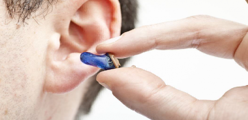 How Do Hearing Aids Help People – 3 Factors